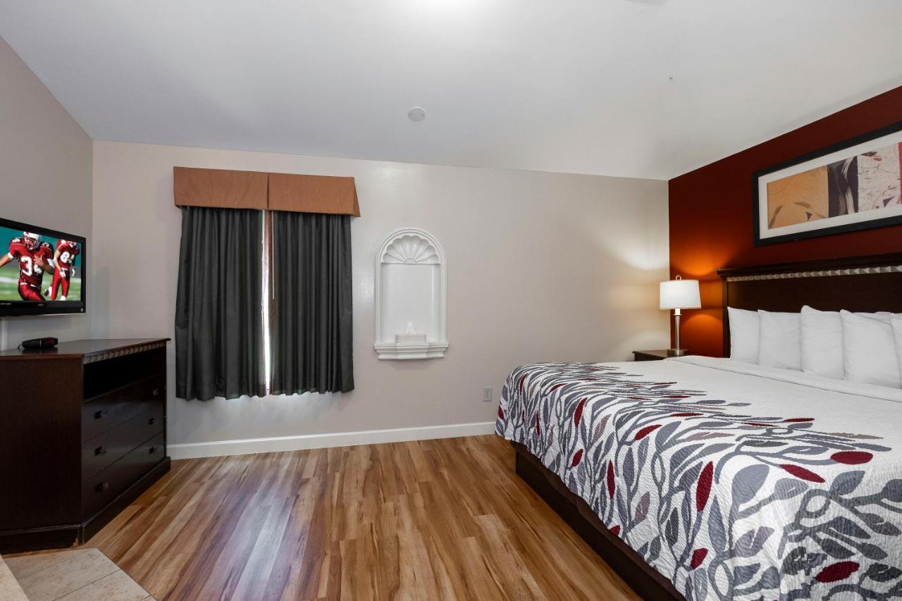 Red Roof Inn & Suites Wilson Zewnętrze zdjęcie