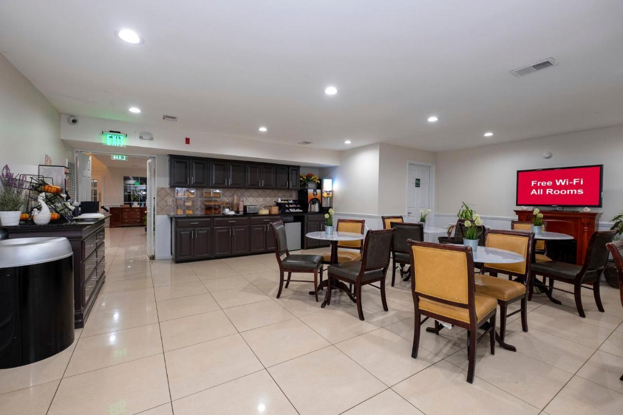 Red Roof Inn & Suites Wilson Zewnętrze zdjęcie