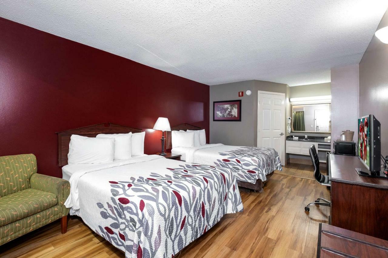 Red Roof Inn & Suites Wilson Zewnętrze zdjęcie